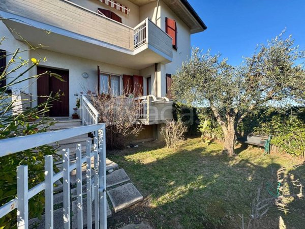 appartamento in vendita ad Ancona in zona Sappanico