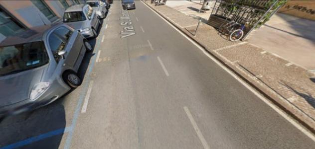 locale commerciale in vendita ad Ancona