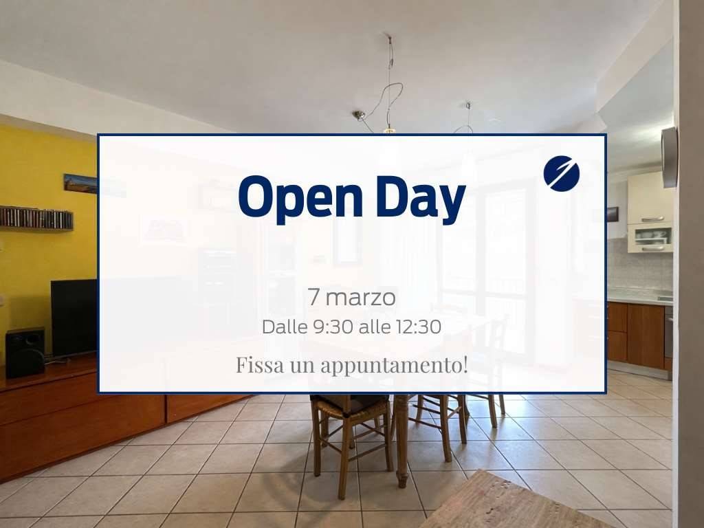 appartamento in vendita ad Ancona in zona Varano