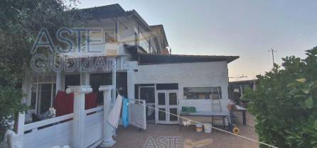 casa indipendente in vendita ad Ancona in zona Palombina Nuova