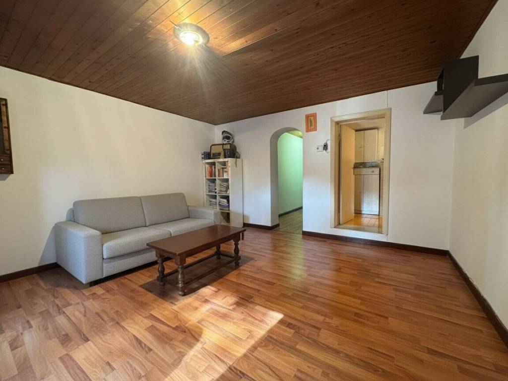 casa indipendente in vendita ad Ancona in zona Massignano