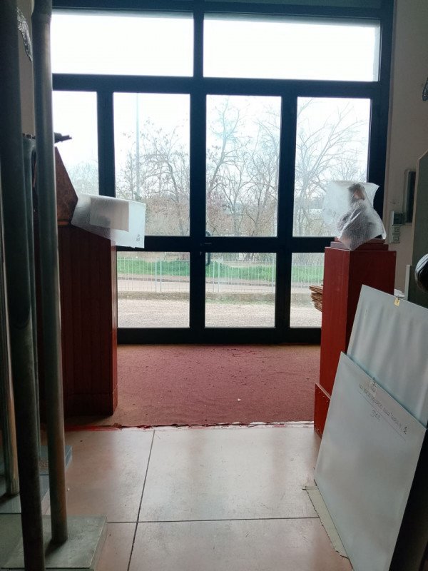 locale di sgombero in vendita ad Ancona in zona Baraccola