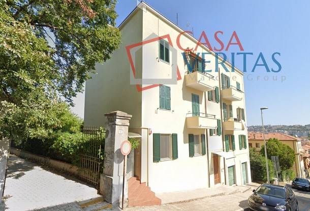 appartamento in vendita ad Ancona in zona Scrima