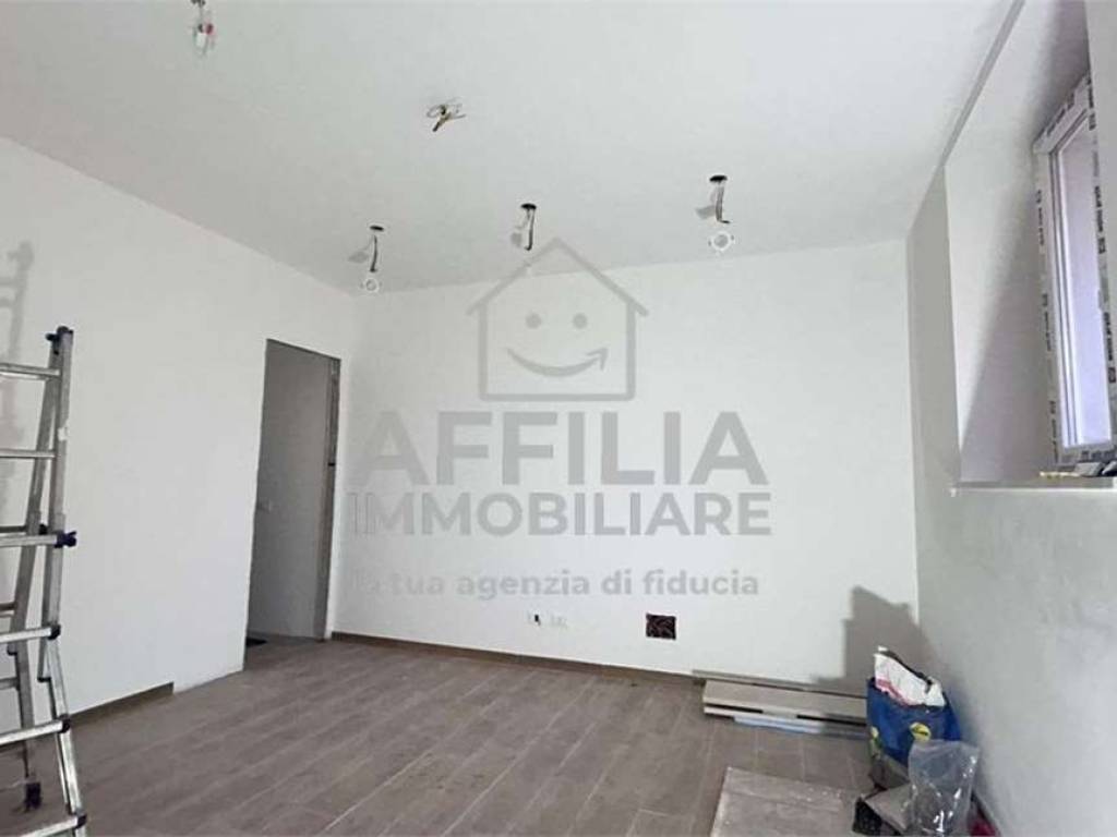appartamento in vendita ad Ancona in zona Posatora