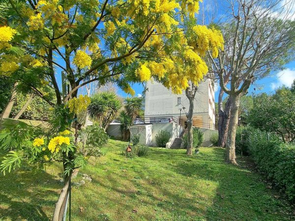 appartamento in vendita ad Ancona in zona Piano San Lazzaro