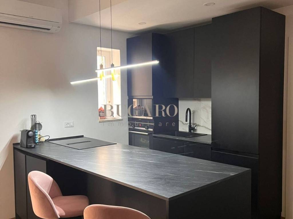 appartamento in vendita ad Ancona in zona Piano San Lazzaro