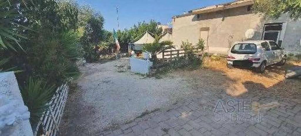 casa indipendente in vendita ad Ancona in zona Palombina Nuova