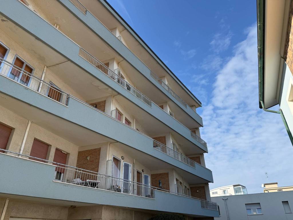 appartamento in vendita ad Ancona in zona Palombina Nuova