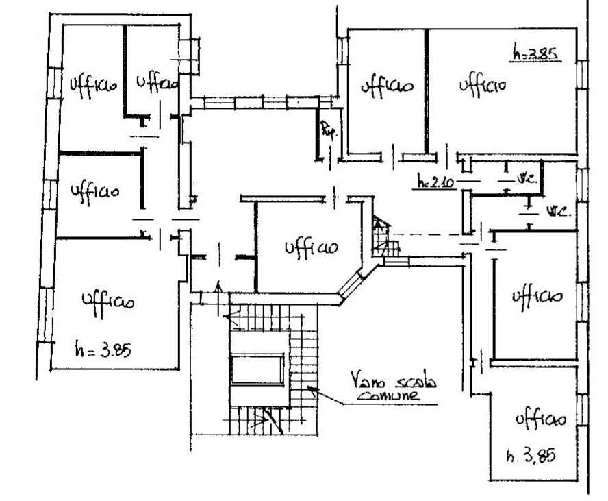 ufficio in vendita ad Ancona in zona Centro Storico