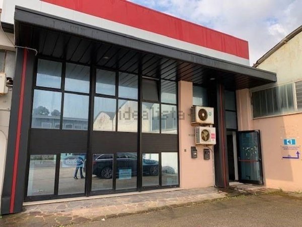 ufficio in vendita ad Ancona in zona Baraccola