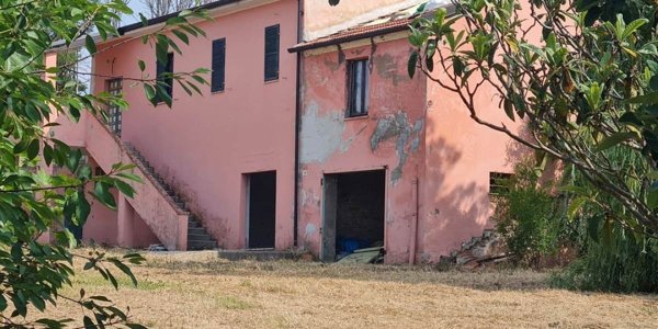 appartamento in vendita ad Ancona in zona Paterno