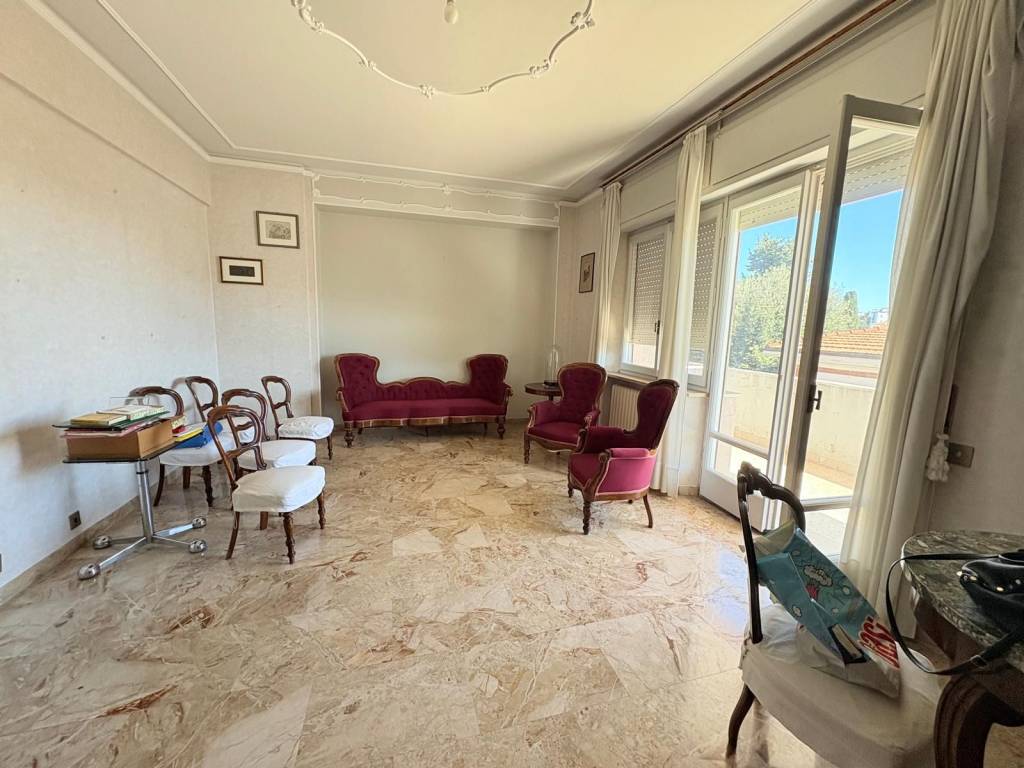 appartamento in vendita ad Ancona in zona Passetto