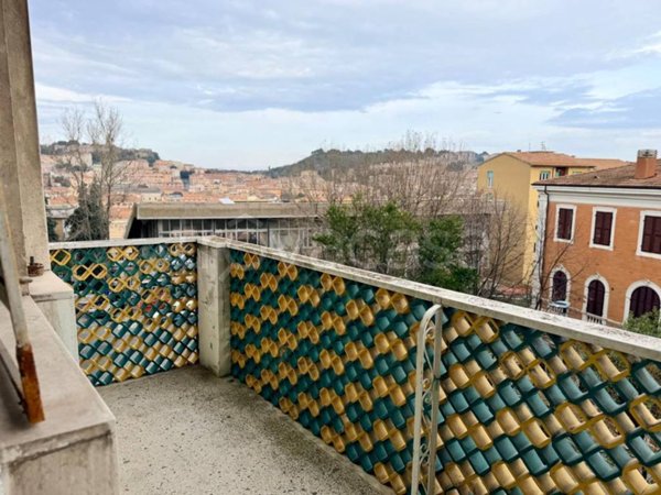 appartamento in vendita ad Ancona in zona Borgo Rodi