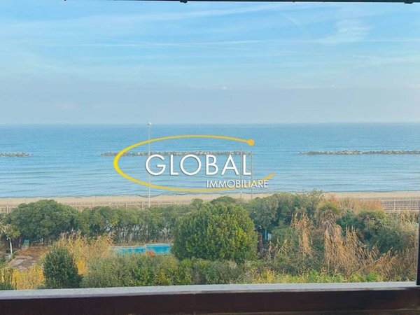 casa indipendente in vendita ad Ancona in zona Torrette