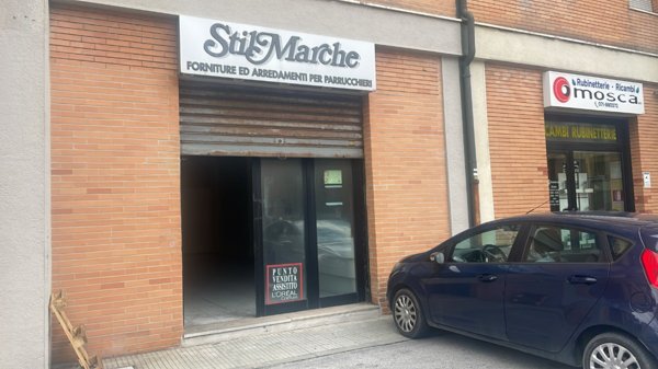 casa indipendente in vendita ad Ancona in zona Torrette