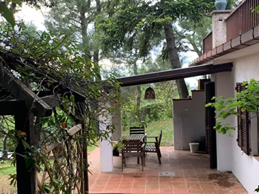 casa indipendente in vendita ad Ancona in zona Poggio d'Ancona