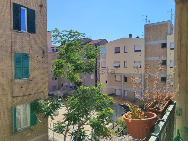 appartamento in vendita ad Ancona in zona Piano San Lazzaro