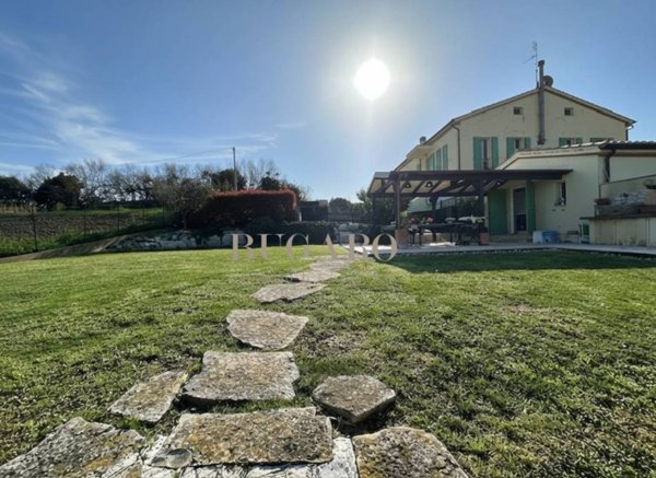 appartamento in vendita ad Ancona in zona Torrette