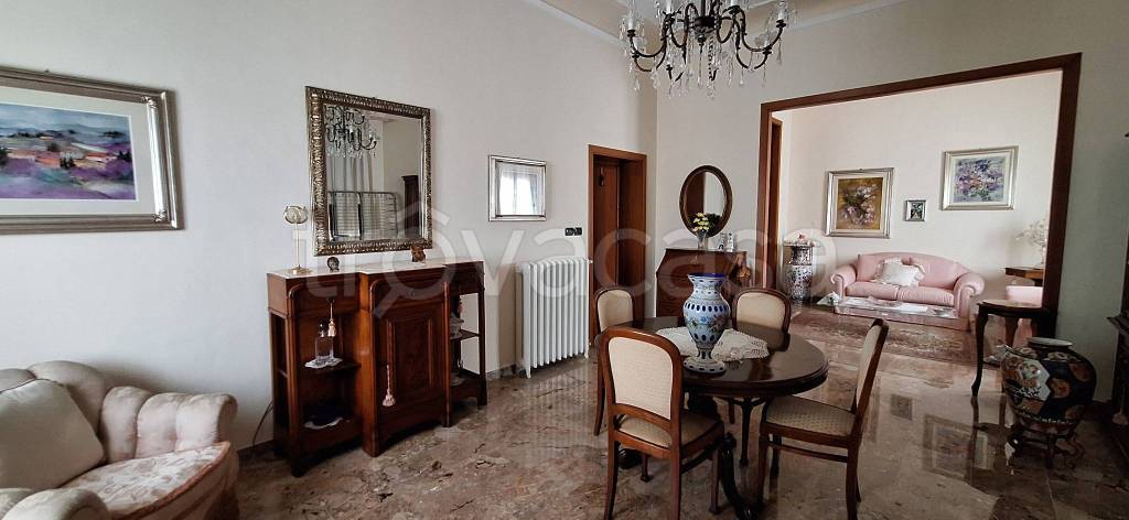 appartamento in vendita ad Ancona in zona Adriatico