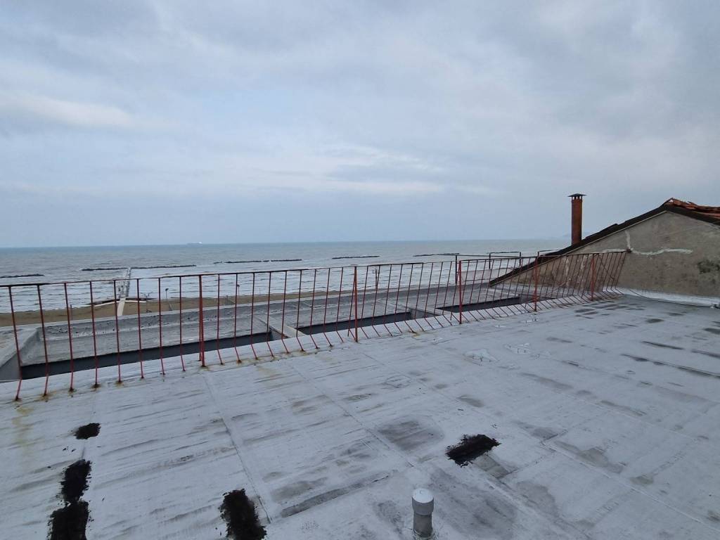 casa indipendente in vendita ad Ancona in zona Piano San Lazzaro