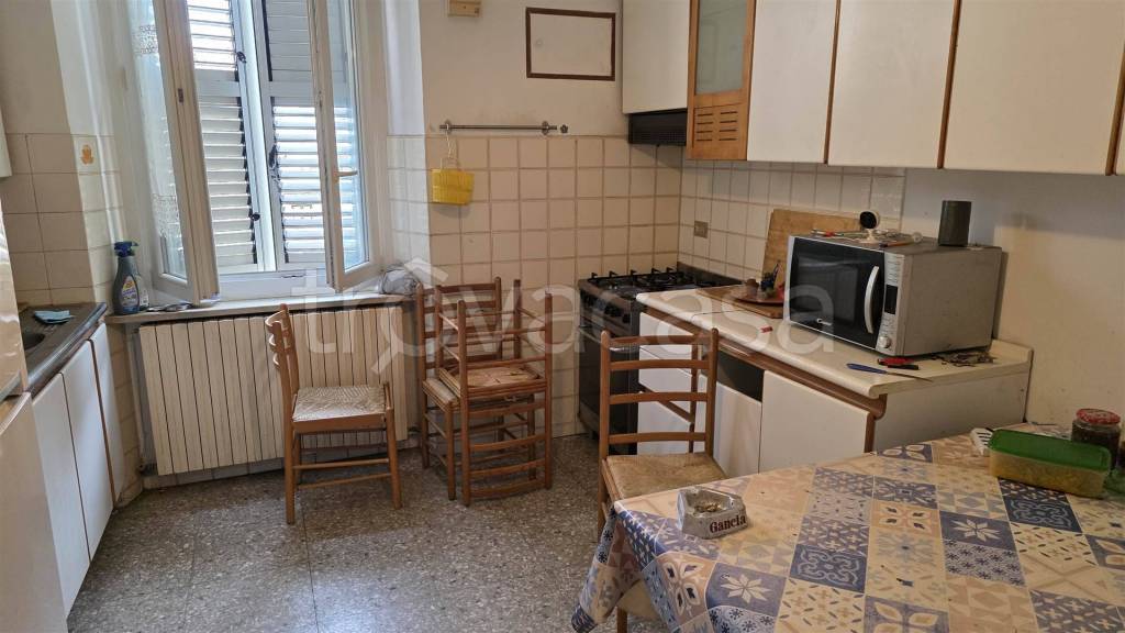 appartamento in vendita ad Ancona in zona Piano San Lazzaro