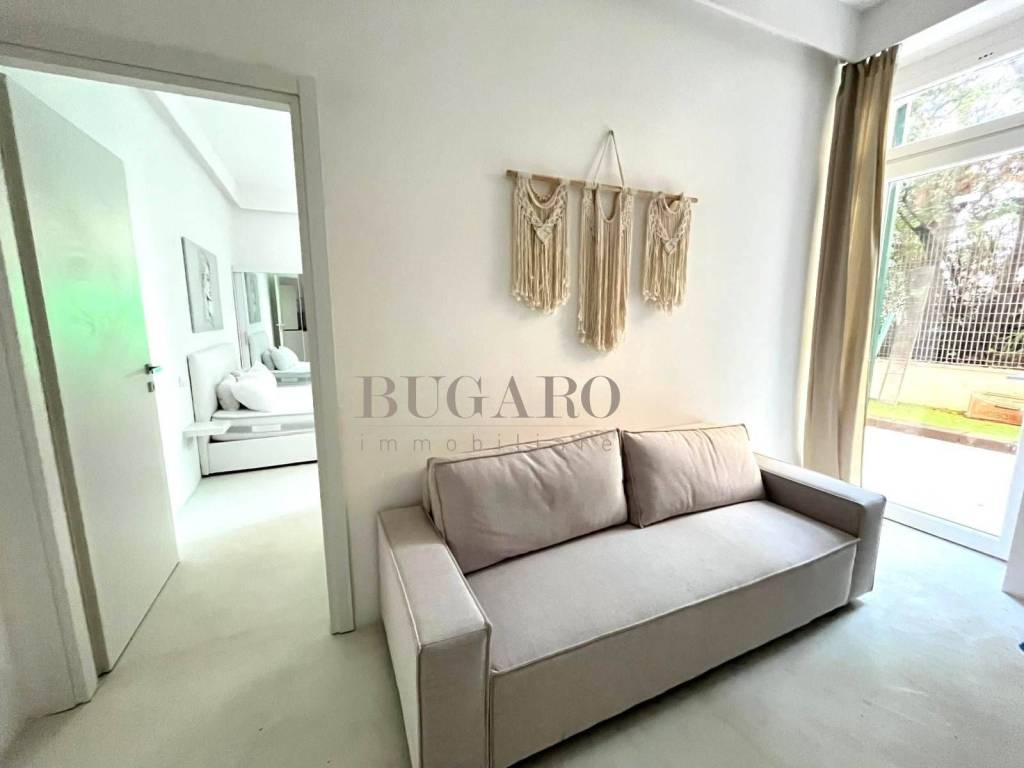 appartamento in vendita ad Ancona in zona Adriatico