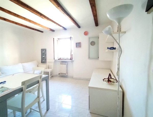 appartamento in vendita ad Ancona in zona Candia