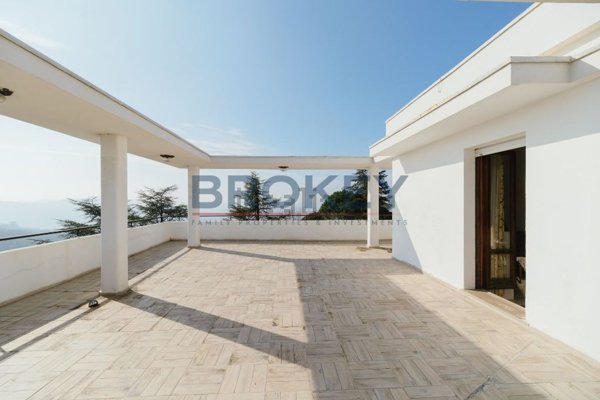 casa indipendente in vendita ad Ancona in zona Sappanico