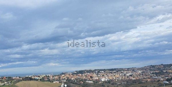 appartamento in vendita ad Ancona in zona Pinocchio