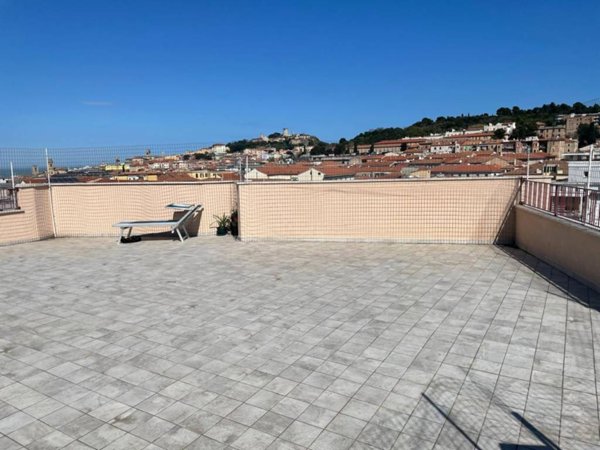 appartamento in vendita ad Ancona in zona Passetto