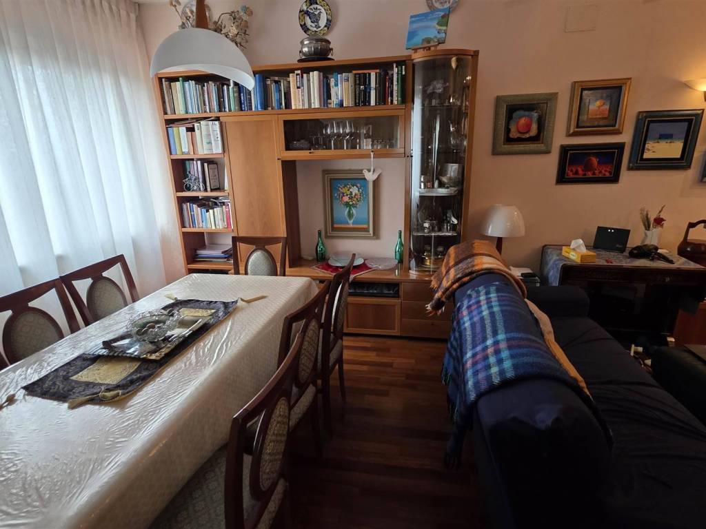 appartamento in vendita ad Ancona in zona Posatora