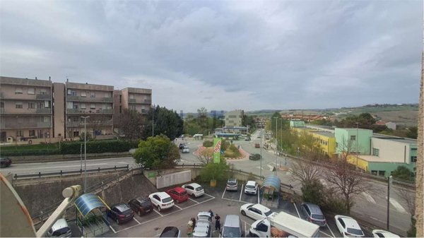 appartamento in vendita ad Ancona in zona Brecce Bianche