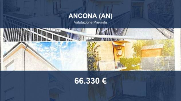 appartamento in vendita ad Ancona in zona Varano