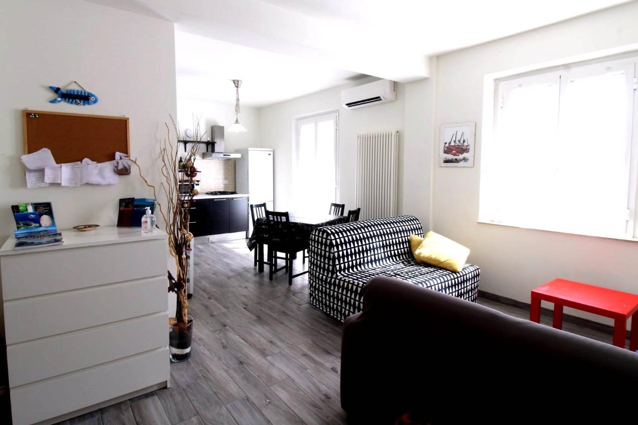 appartamento in vendita ad Ancona in zona Piano San Lazzaro