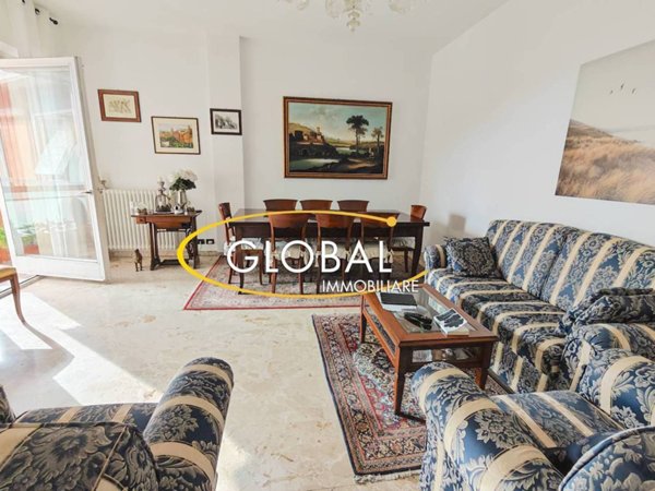 appartamento in vendita ad Ancona in zona Adriatico