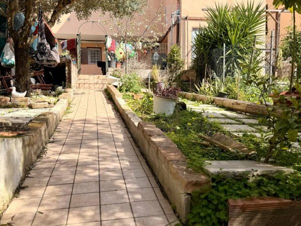 appartamento in vendita ad Ancona in zona Posatora