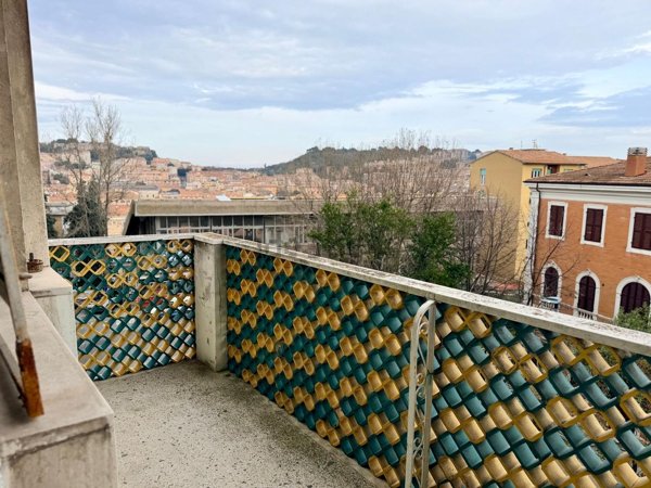 appartamento in vendita ad Ancona in zona Piano San Lazzaro
