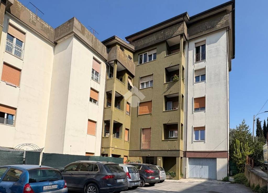 appartamento in vendita ad Ancona in zona Piano San Lazzaro