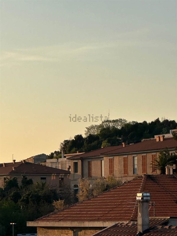 appartamento in vendita ad Ancona in zona Adriatico