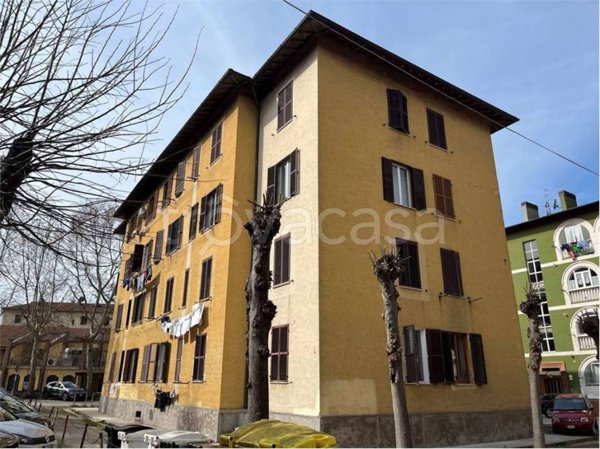 appartamento in vendita ad Ancona in zona Vallemiano