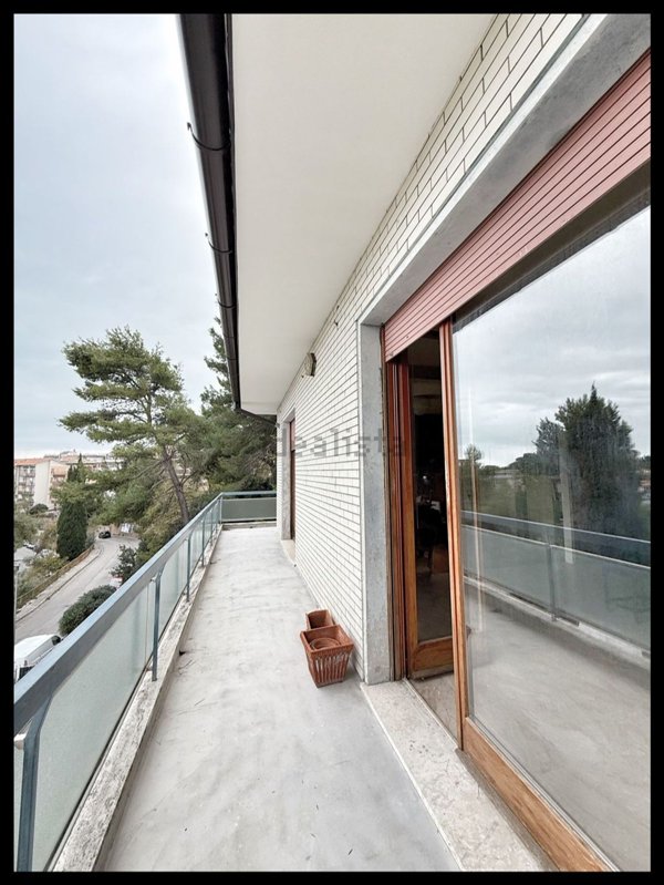 appartamento in vendita ad Ancona in zona Vallemiano