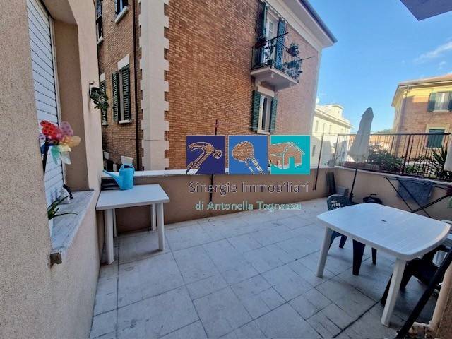 appartamento in vendita ad Ancona in zona Adriatico