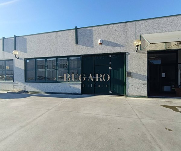 negozio in vendita ad Ancona in zona Brecce Bianche