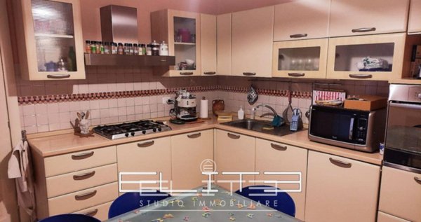 appartamento in vendita ad Ancona in zona Adriatico