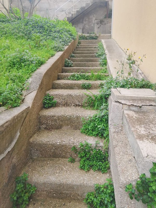 locale di sgombero in vendita ad Ancona in zona Borgo Rodi