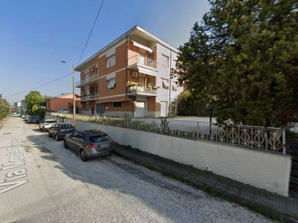 appartamento in vendita ad Ancona in zona Pinocchio