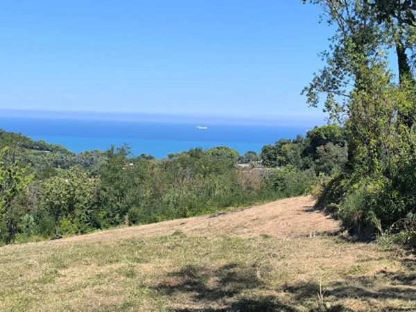 casa indipendente in vendita ad Ancona in zona Pietra La Croce