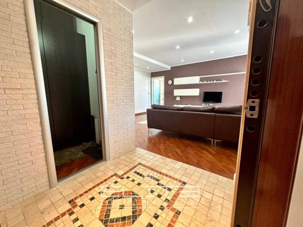 appartamento in vendita ad Ancona in zona Tavernelle