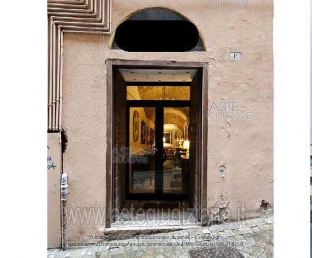 locale commerciale in vendita ad Ancona in zona Centro Storico