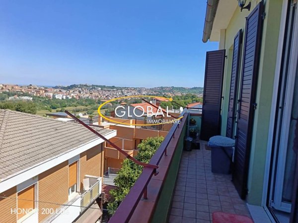 appartamento in vendita ad Ancona in zona Pinocchio